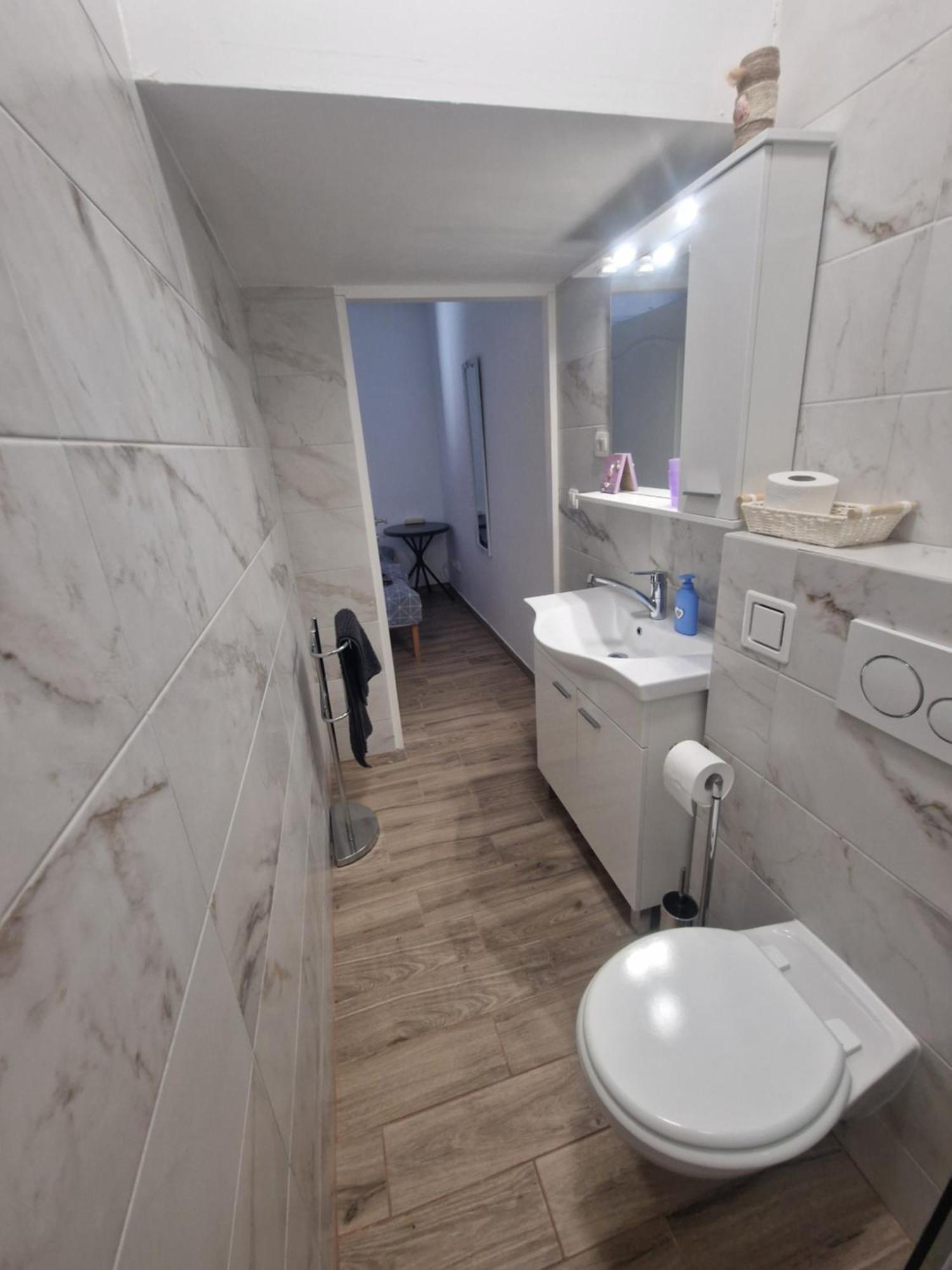 מדולין Apartmani Carla מראה חיצוני תמונה